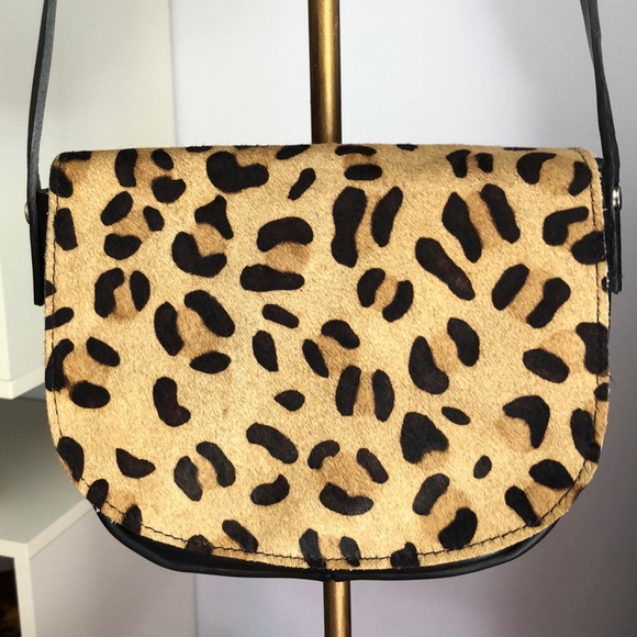 Topshop Handbags - NWOT Topshop Crossbody Leather Bag